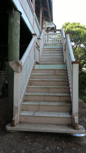 Qld. house steps